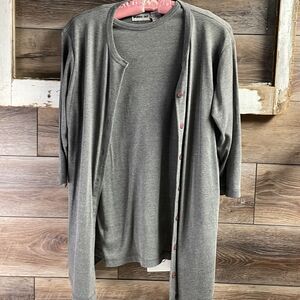 Words Out Maternity 2 pc Blouse Set, Gray Button Up and Gray Tank, Size L